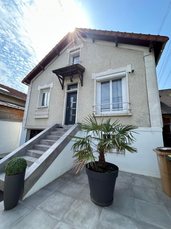 Maison - 105 m² - 5 pièces