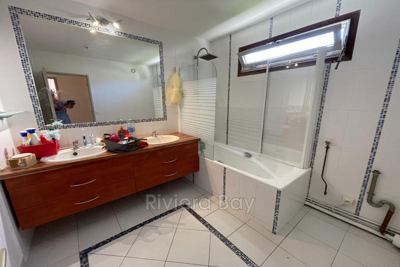 Appartement - 91 m² - 4 pièces