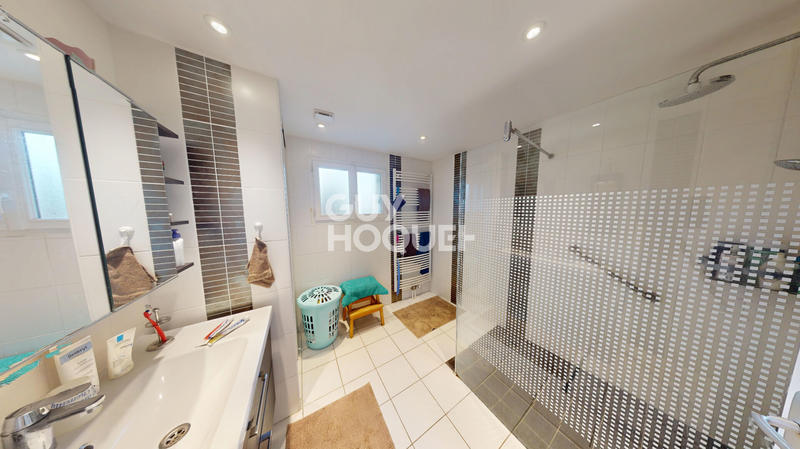 Maison - 107 m² - 5 pièces