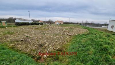 Terrain industriel - 2 176 m²