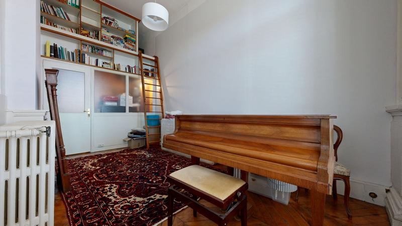 Appartement - 159 m² - 6 pièces