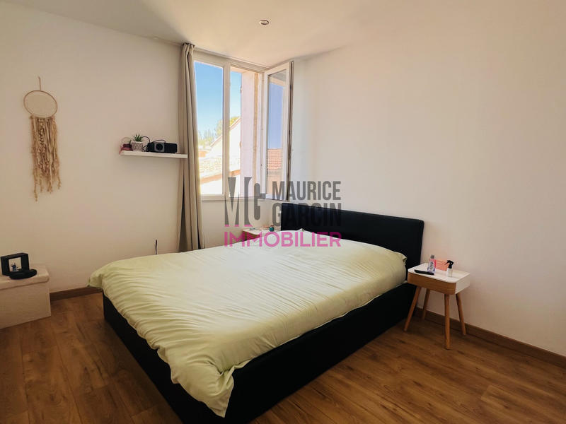 Appartement - 96 m² - 5 pièces