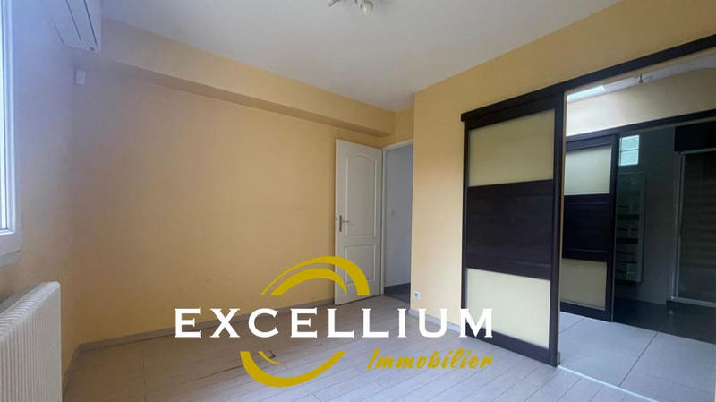 Maison - 182 m² - 6 pièces