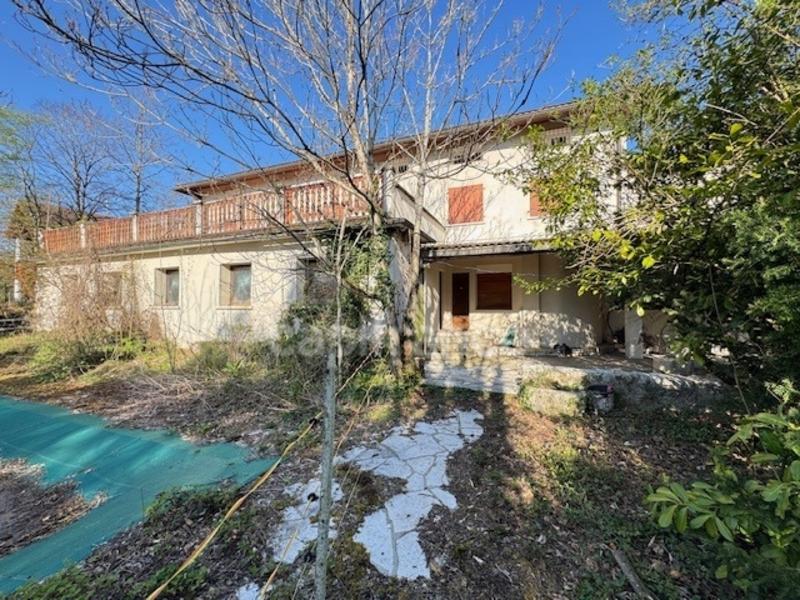 Immeuble - 700 m² - 12 pièces