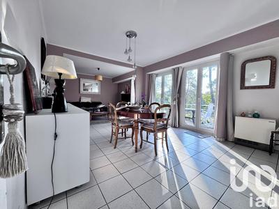 Maison - 179 m² - 8 pièces