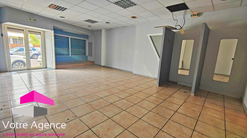 Local commercial - 115 m² - 1 pièce