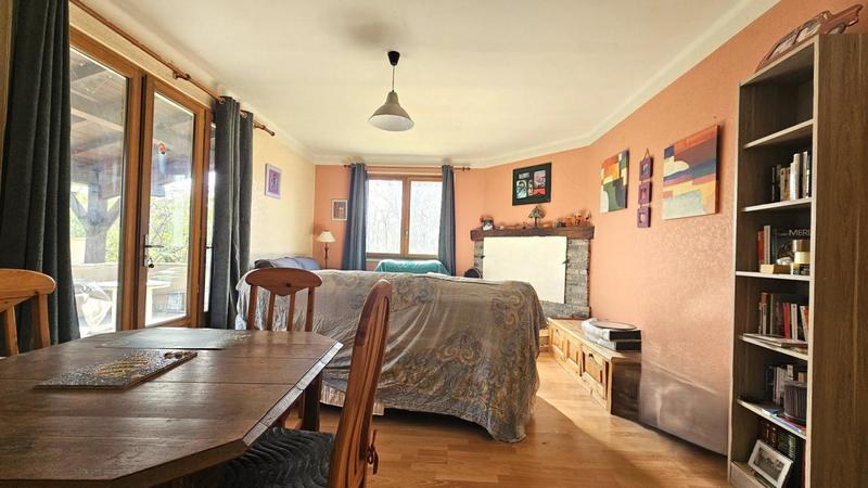 Maison traditionnelle - 143 m² - 7 pièces