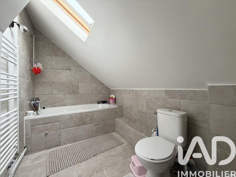 Maison - 82 m² - 4 pièces