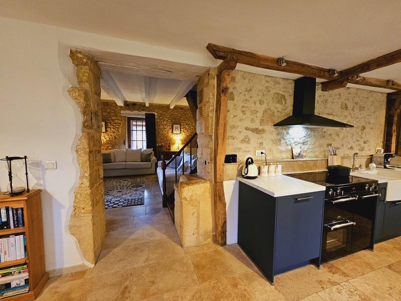 Maison traditionnelle - 287 m² - 9 pièces