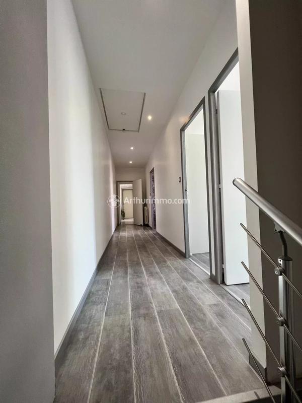 Maison - 165 m² - 5 pièces