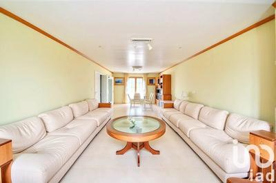 Maison - 120 m² - 7 pièces