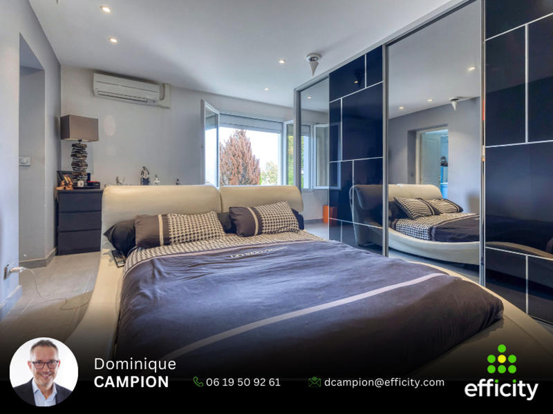 Maison - 197 m² - 7 pièces