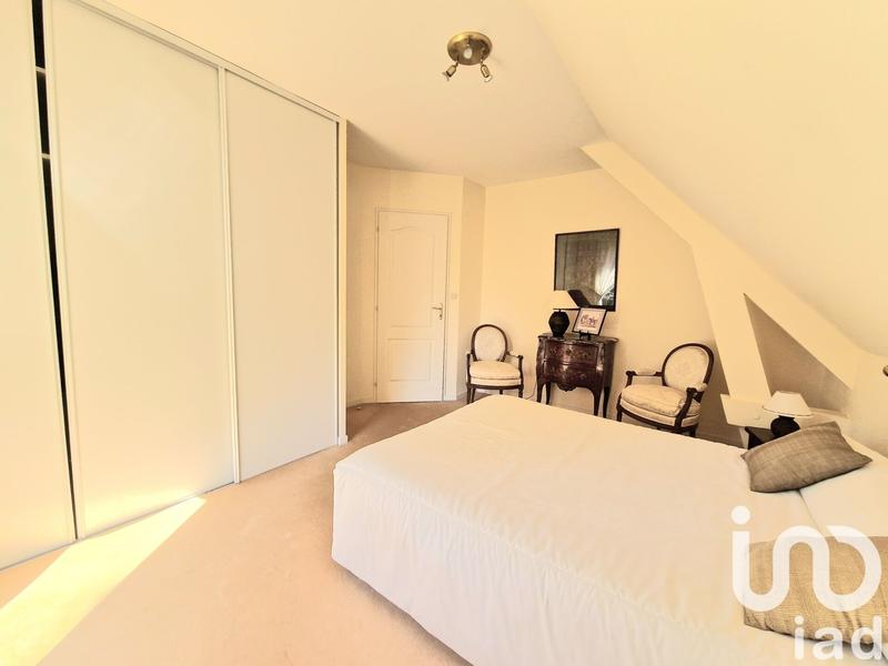 Maison - 122 m² - 5 pièces