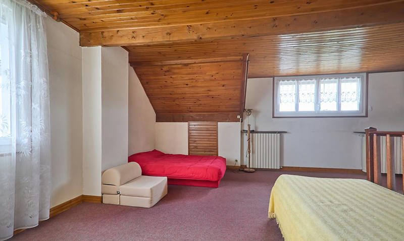 Maison - 143 m² - 7 pièces