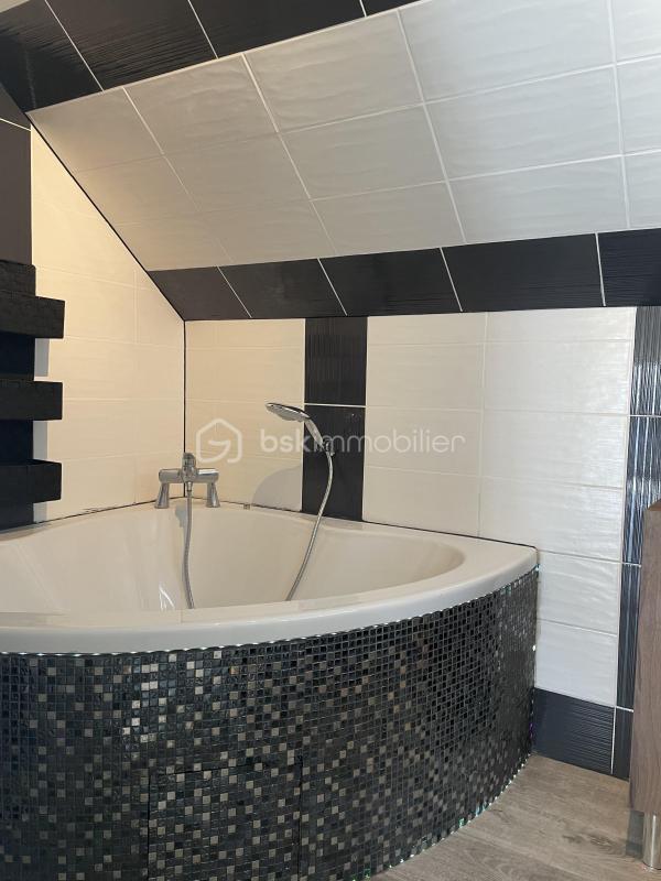 Maison ancienne - 168 m² - 6 pièces