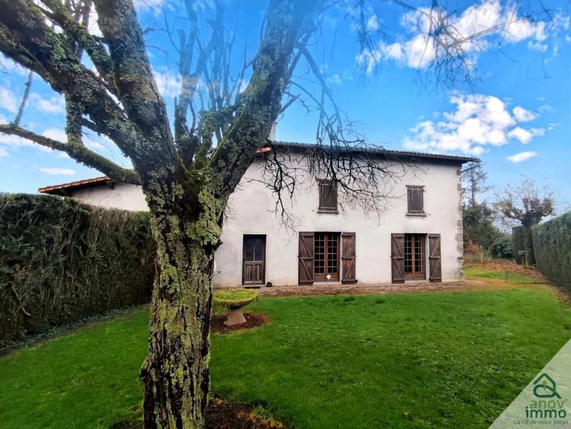 Maison de village - 90 m² - 5 pièces