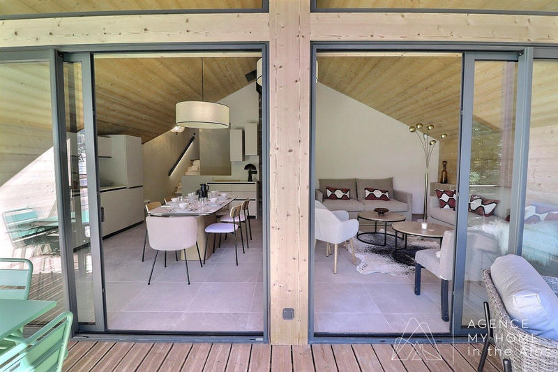 Maison - 180 m² - 5 pièces