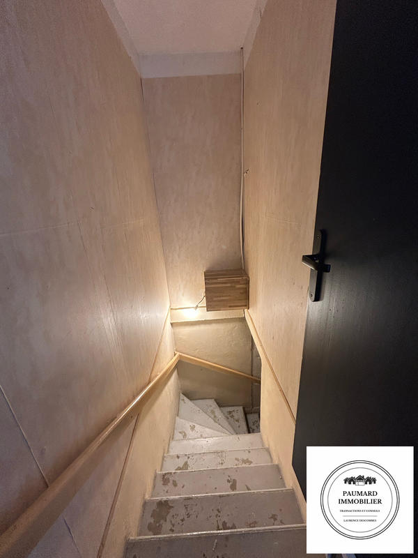 Maison - 104 m² - 8 pièces