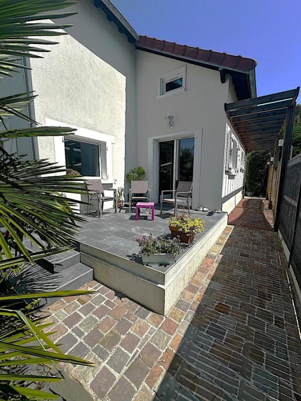 Maison - 136 m² - 5 pièces