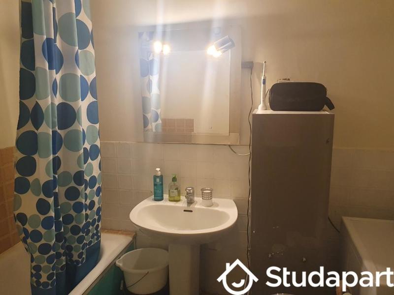 Chambre - 12 m² - 1 pièce