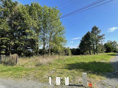 Terrain constructible - 1 000 m²