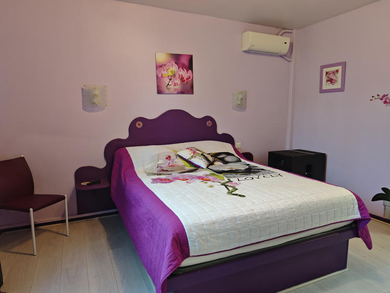 Maison - 410 m² - 9 pièces