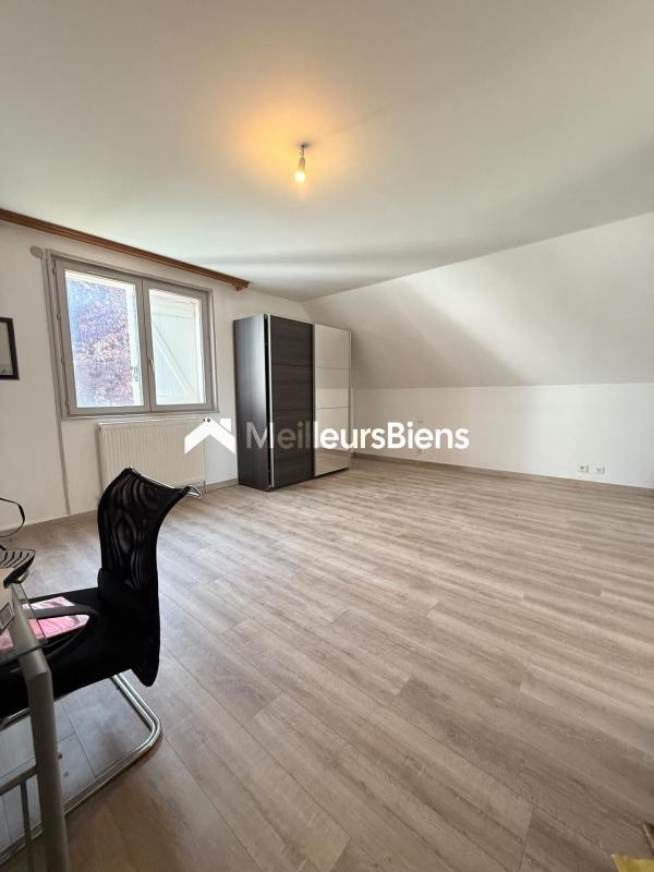 Maison - 174 m² - 6 pièces