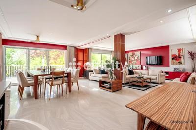 Maison - 497 m² - 9 pièces