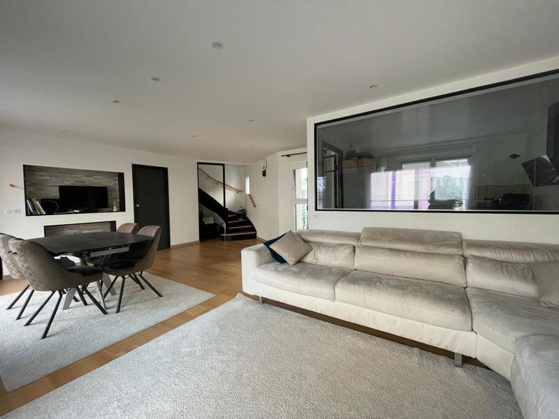 Duplex - 93 m² - 4 pièces