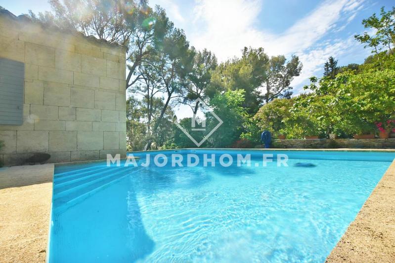 Maison - 215 m² - 7 pièces