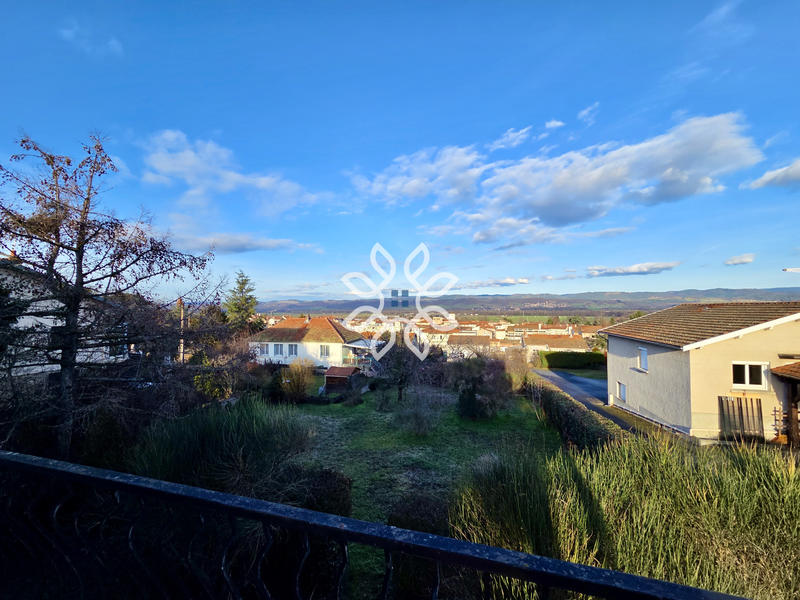 Maison - 146 m² - 9 pièces