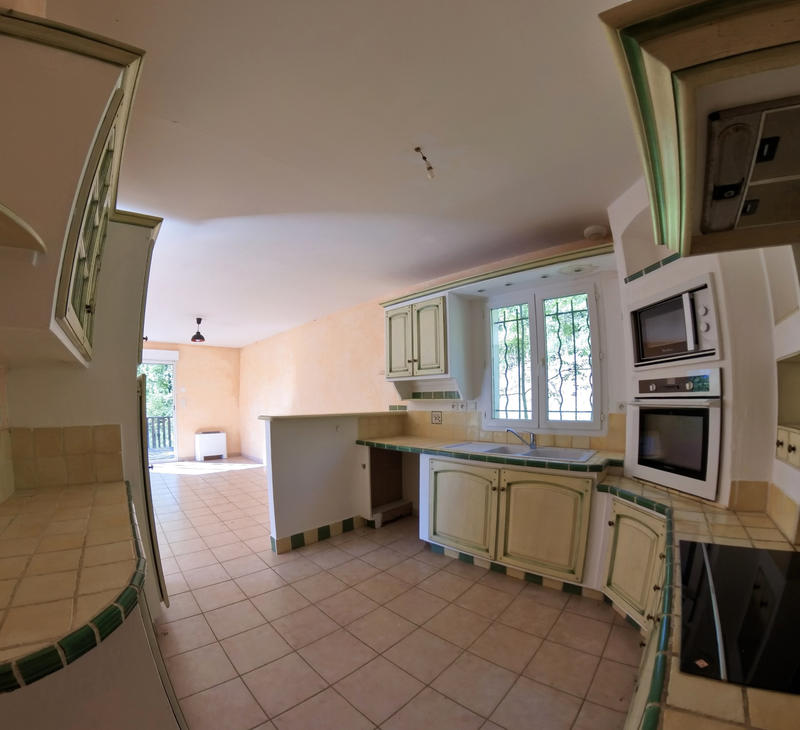 Maison - 104 m² - 5 pièces