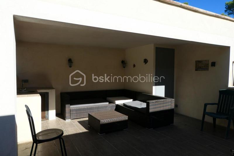 Maison traditionnelle - 107 m² - 5 pièces