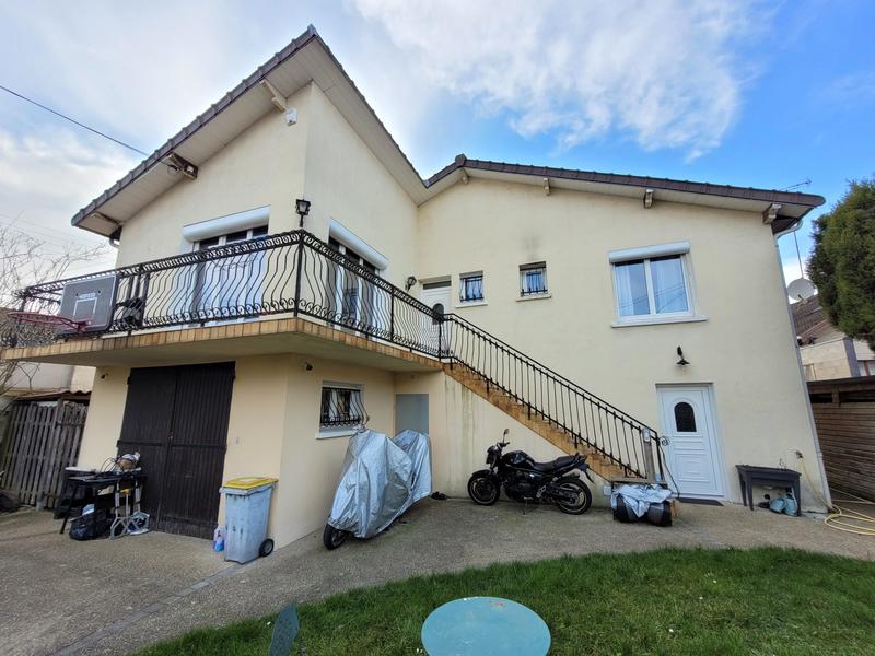 Maison - 134 m² - 5 pièces