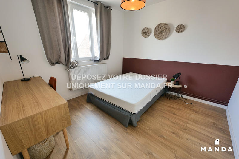 Chambre - 10 m² - 4 pièces