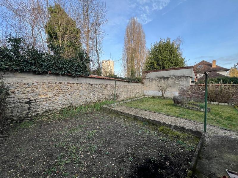 Maison - 80 m² - 5 pièces