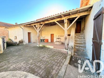 Maison - 88 m² - 4 pièces