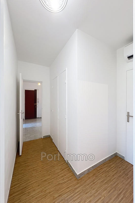 Appartement - 95 m² - 4 pièces