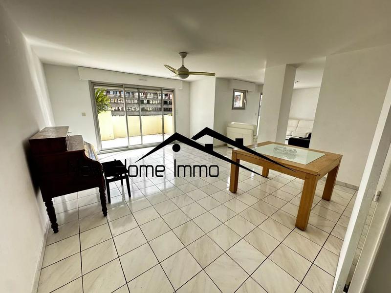 Appartement - 139 m² - 6 pièces