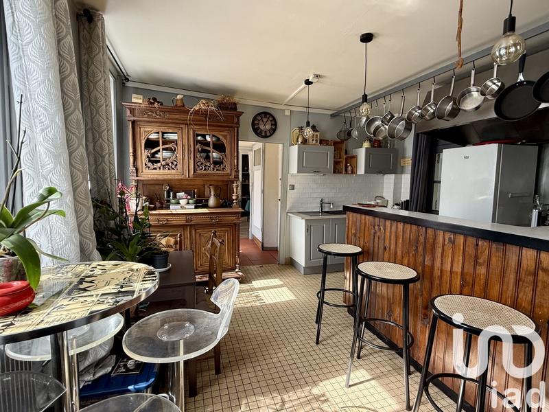 Appartement - 207 m² - 8 pièces