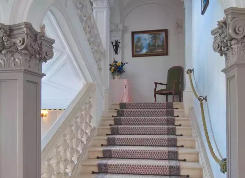 Manoir - 1 600 m² - 30 pièces