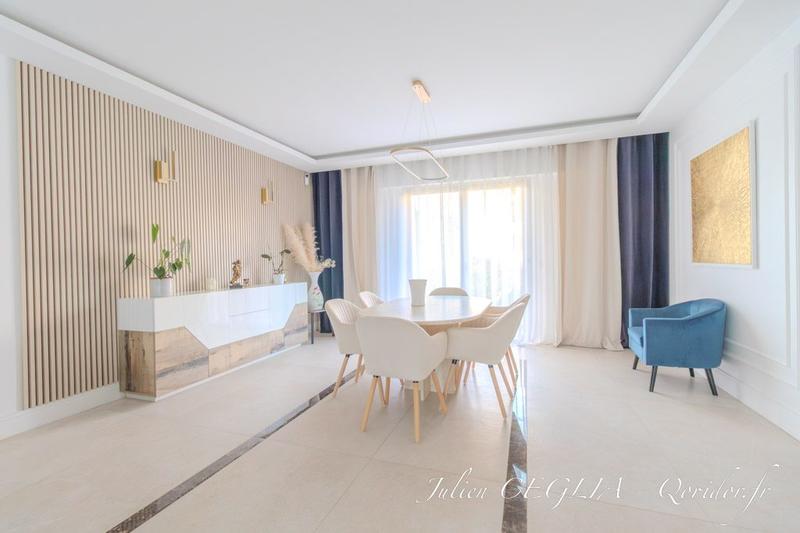 Maison - 291 m² - 11 pièces