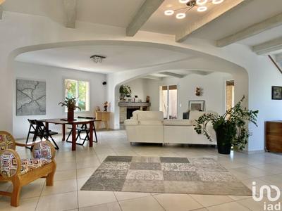 Maison - 186 m² - 5 pièces