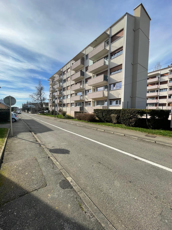 Appartement - 65 m² - 4 pièces