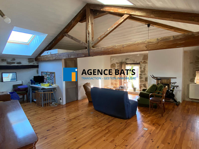 Maison - 218 m² - 7 pièces