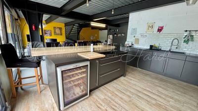 Loft - 150 m² - 5 pièces