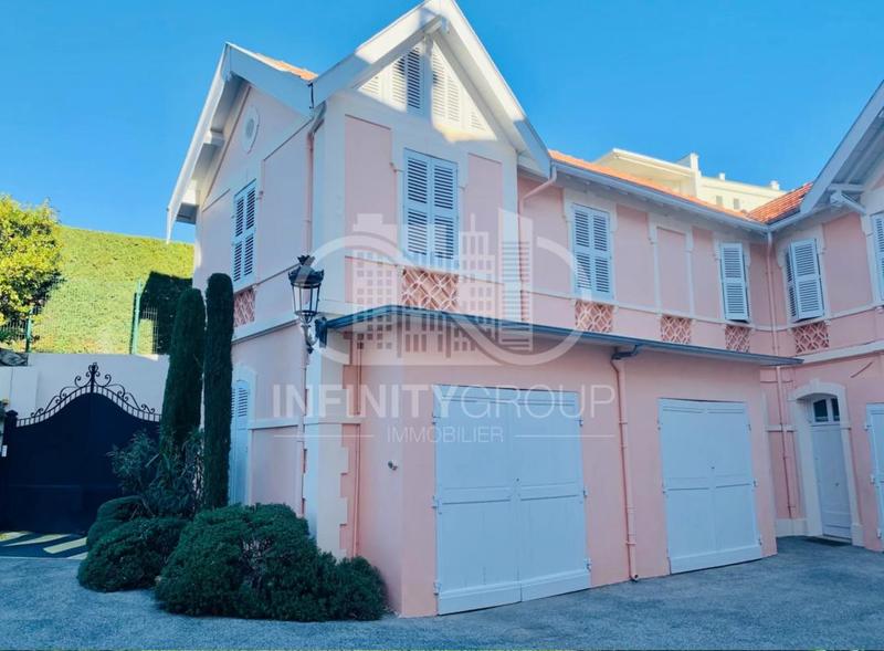 Appartement - 126 m² - 3 pièces