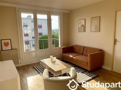 Chambre - 14 m² - 1 pièce