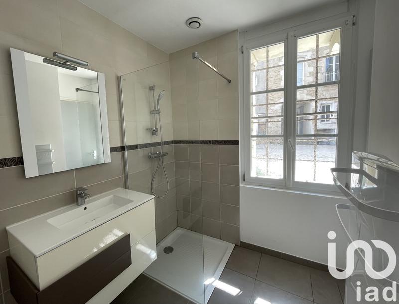 Maison - 360 m² - 17 pièces