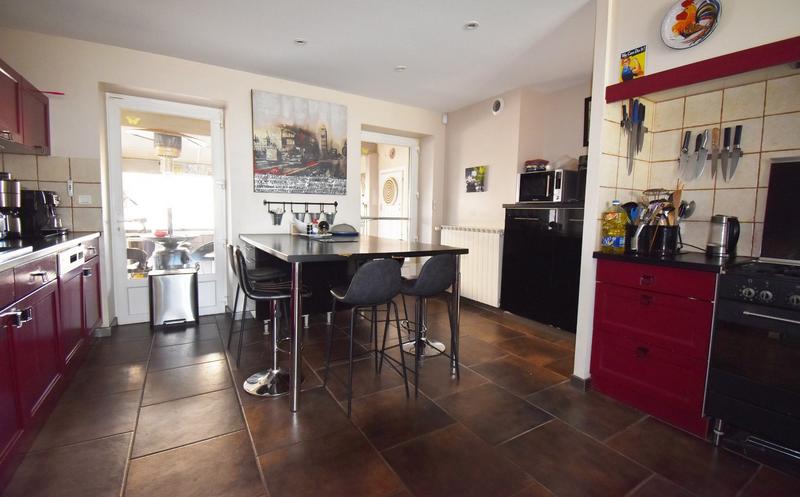 Maison - 349 m² - 10 pièces